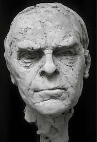 Photo of Czeslaw Milosz clay bust